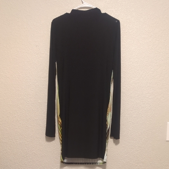 Prettylittlething multicolor body print long sleeve midi dress - Picture 9 of 9